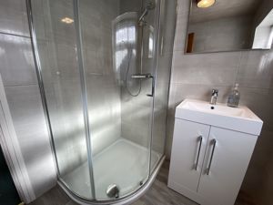Modern Shower Room/WC- click for photo gallery